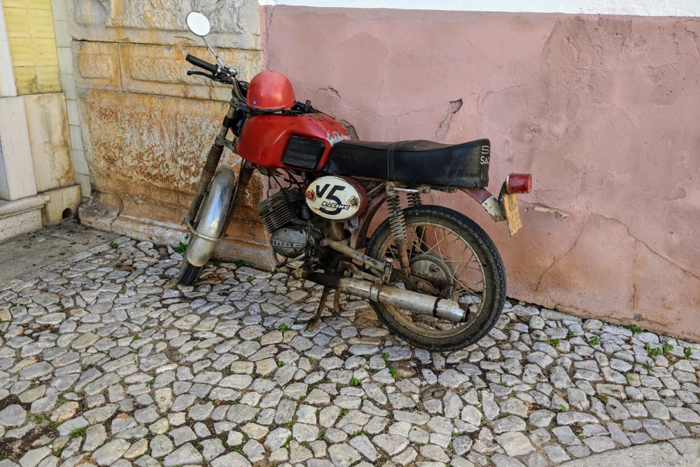 A motorcycle in Tavira.